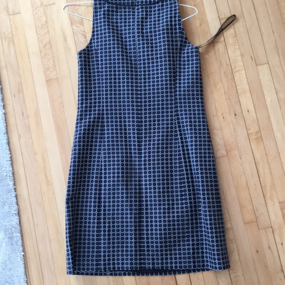 Ann Taylor navy patterned dress size 2 - Picture 5 of 5